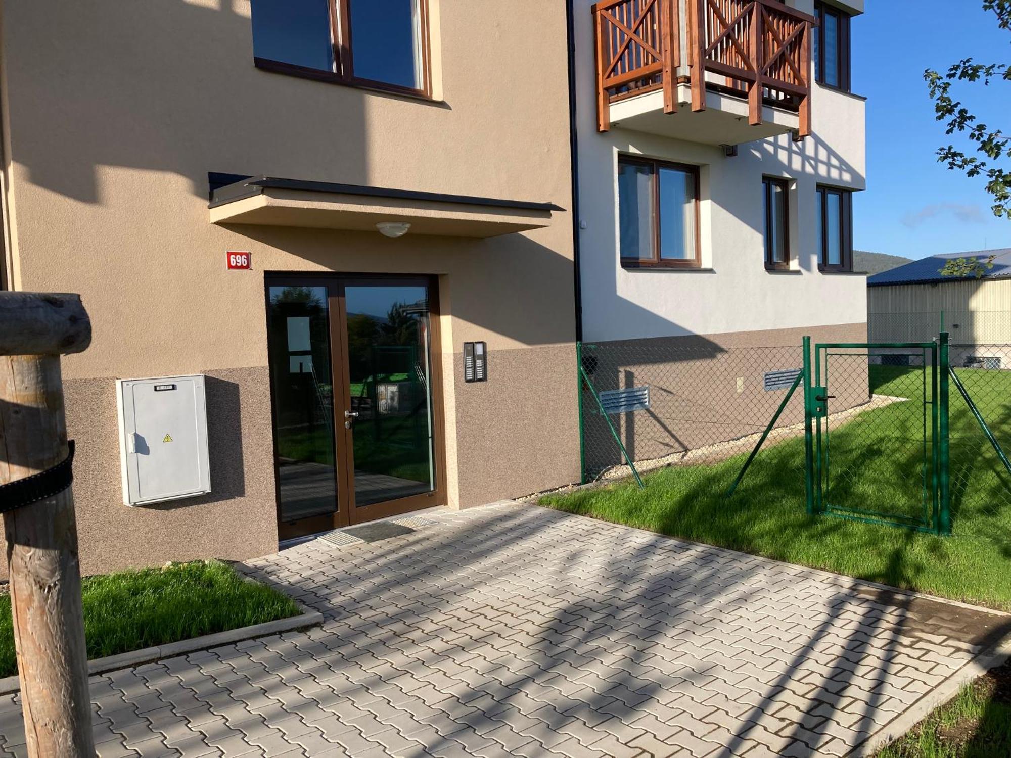 Apartman 696 Pod Jestedem 利贝雷茨 外观 照片